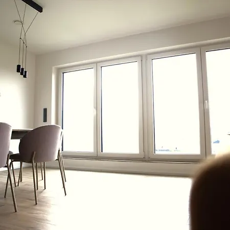 Peaceful Modern 2 Bedroom Penthouse With View Lägenhet *