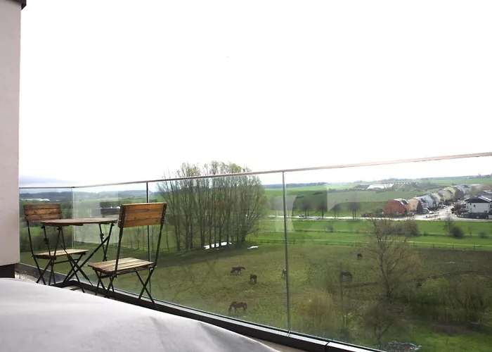 Peaceful Modern 2 Bedroom Penthouse With View